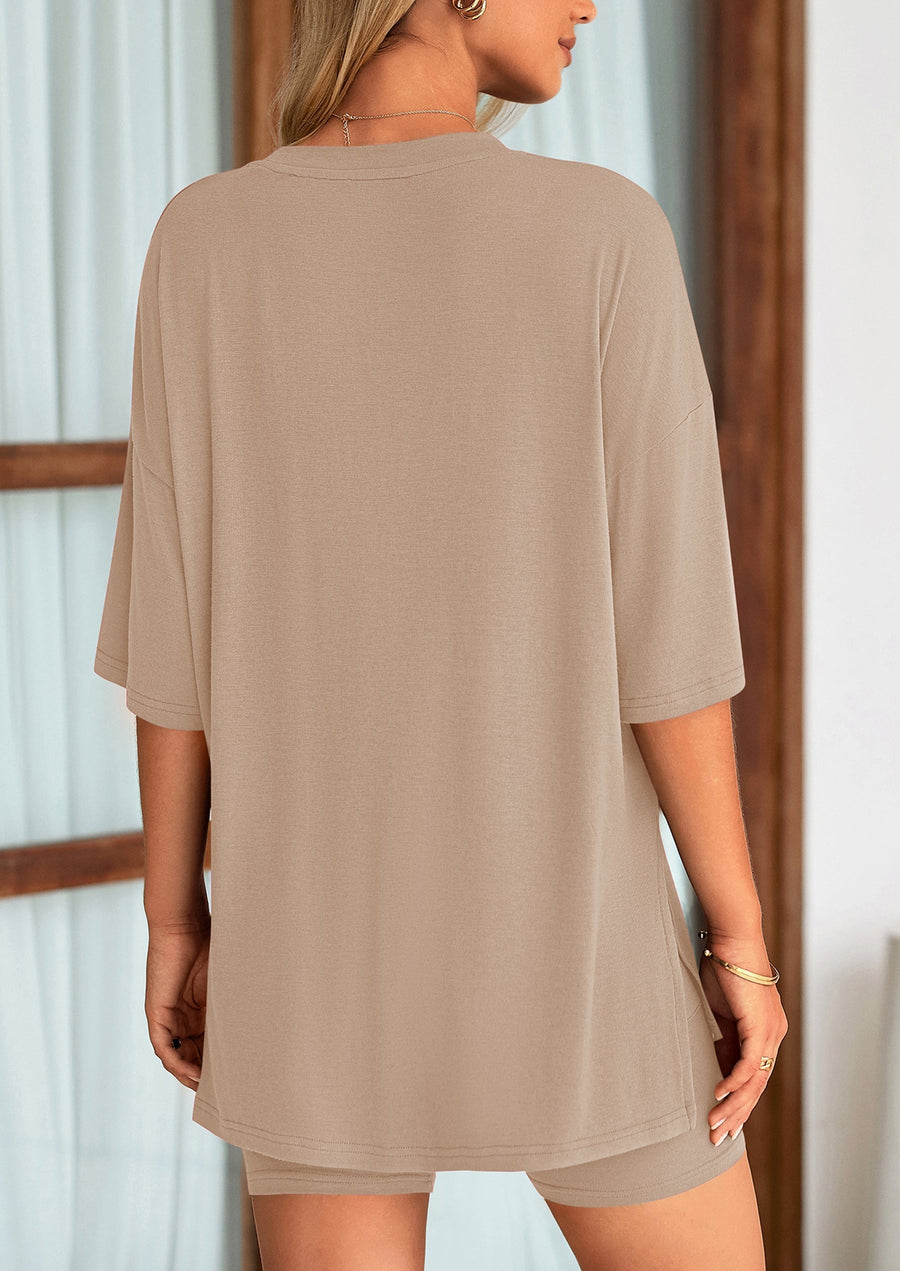 COMFYWOMEN Women's Two Piece Lounge Set Casual Oversized Shirts Shorts Matching Outfit