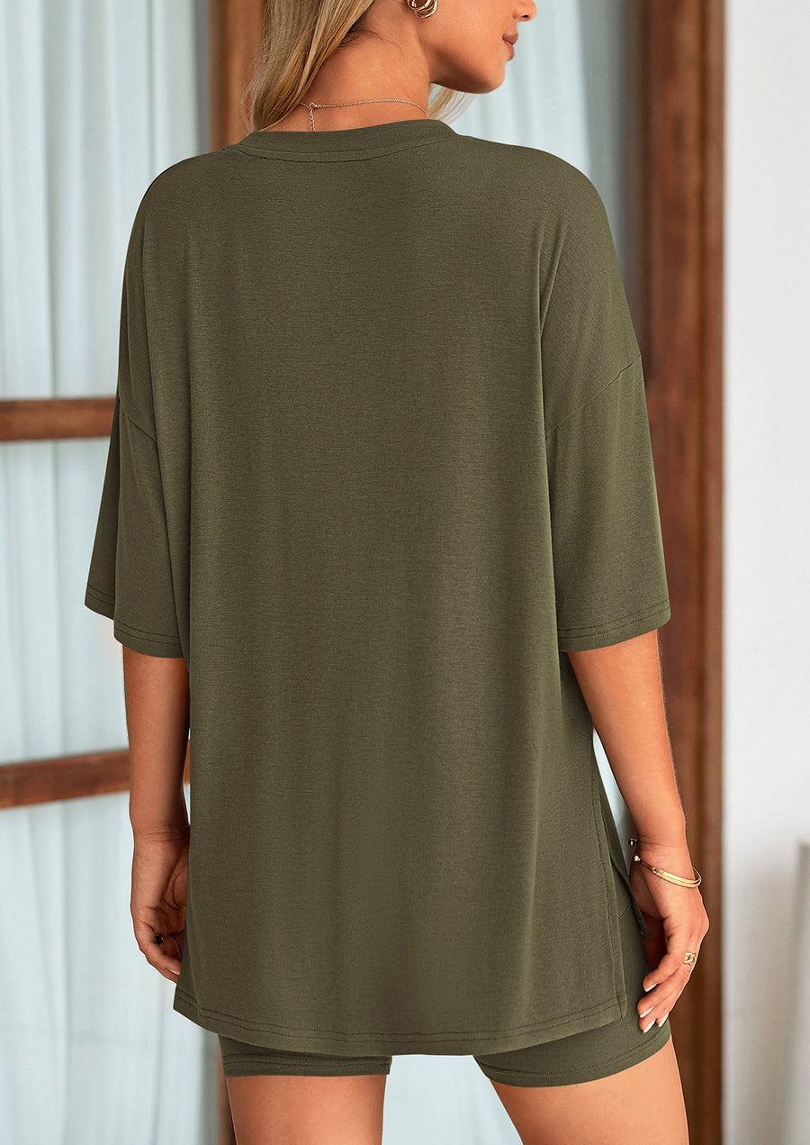 COMFYWOMEN Women's Two Piece Lounge Set Casual Oversized Shirts Shorts Matching Outfit