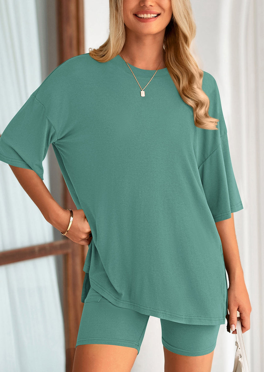 COMFYWOMEN Women's Two Piece Lounge Set Casual Oversized Shirts Shorts Matching Outfit